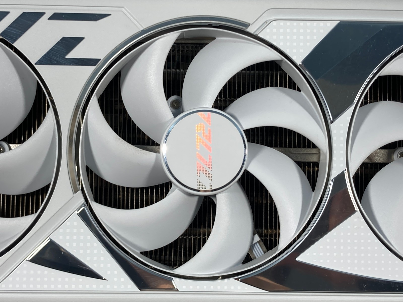 BH 2 GET 1 OFFER ASUS ROG Stri - Graphics Card 24Gb Gddr6X 评论和价格
